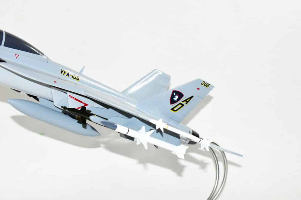 Mahogany F/A-18F Model P572690