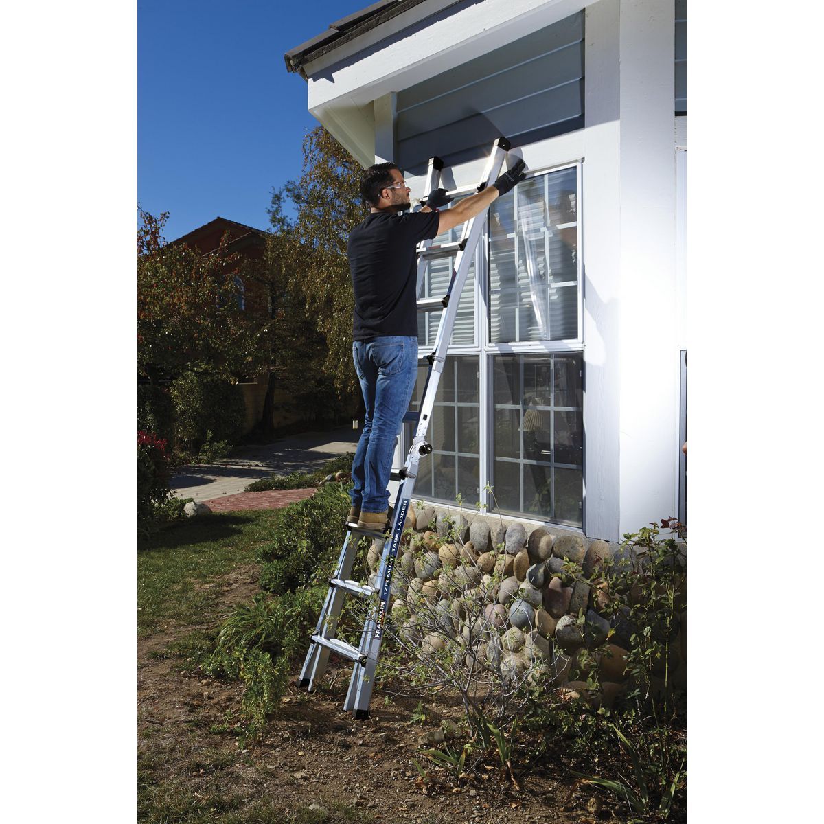 17 ft. Reach Type IA 300 lb. Multi-Task Ladder J223