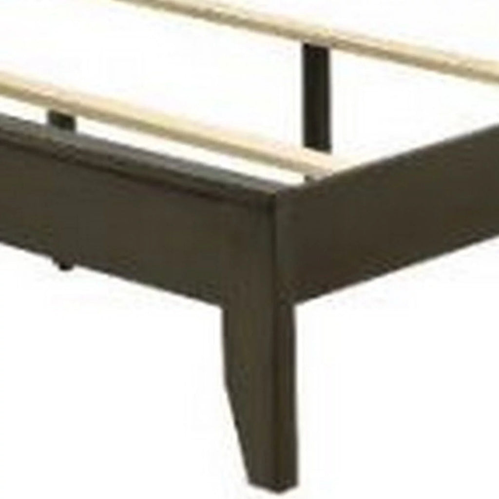 Eastern King Bed with Slatted Panel Headboard N54394