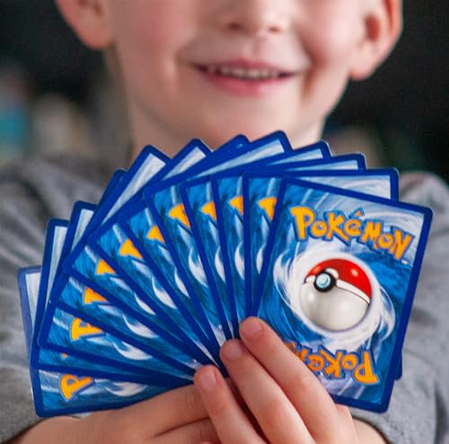 Pokémon Cards 5 Packs + 50 Cards Mini-Binder N90771