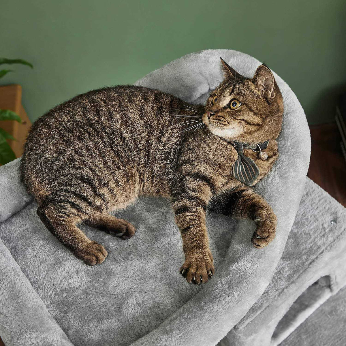 46.5 inches Multi-Level Cat Tree with Scratching Posts E57347