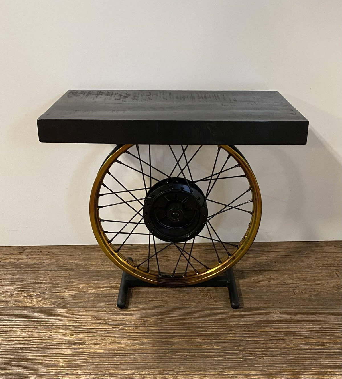 Black and Gold Wheel Accent Table Q2320