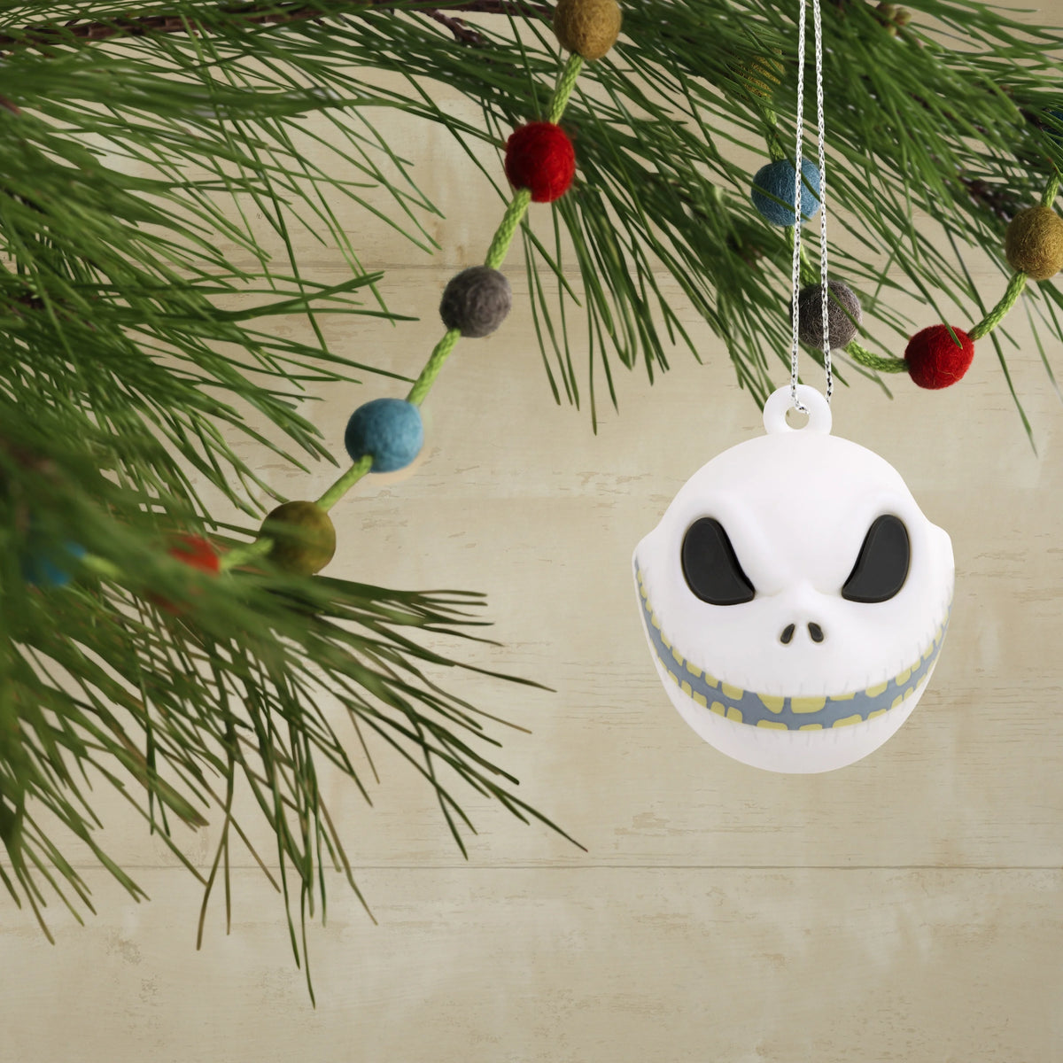 Set of 6 Miniature Ornaments Q51500