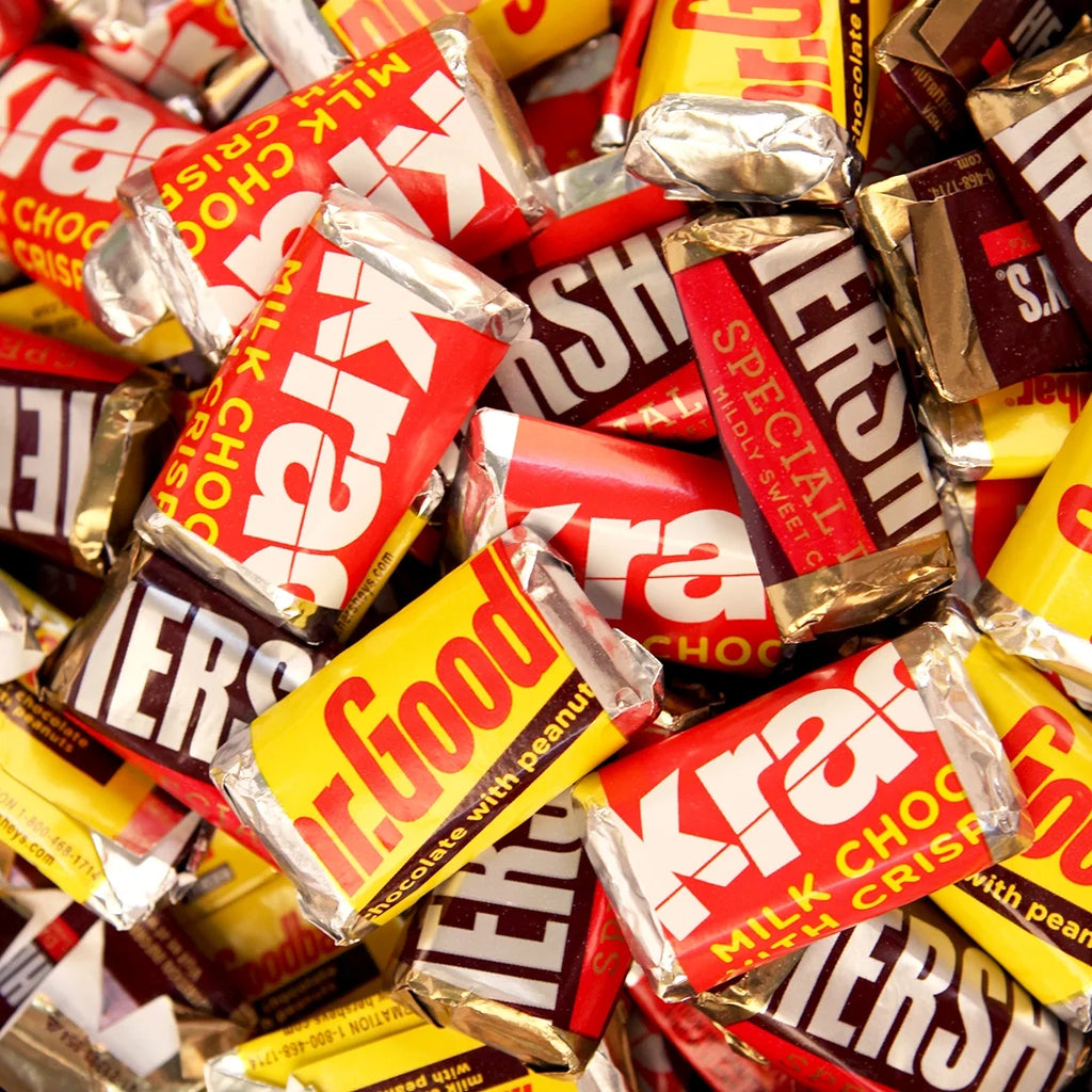 131 Pcs Birthday Candy Party Favors 1.65 lbs X7839