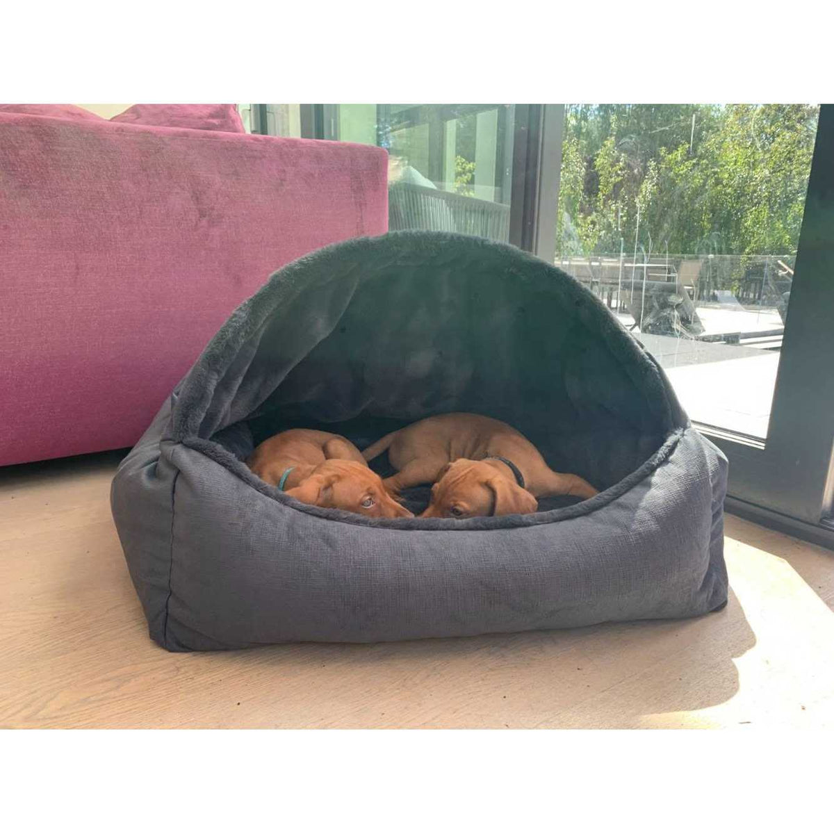 Canopy Dog Bed I86544