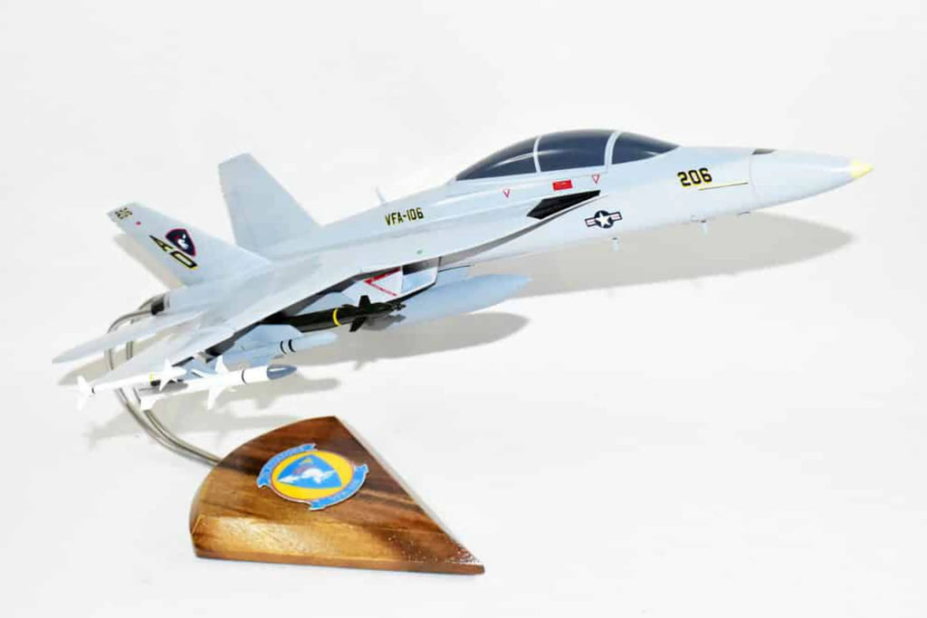 Mahogany F/A-18F Model P572690