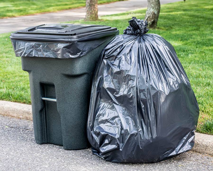 95-96 Gallon Black 2.0 Mil Trash Bags B610