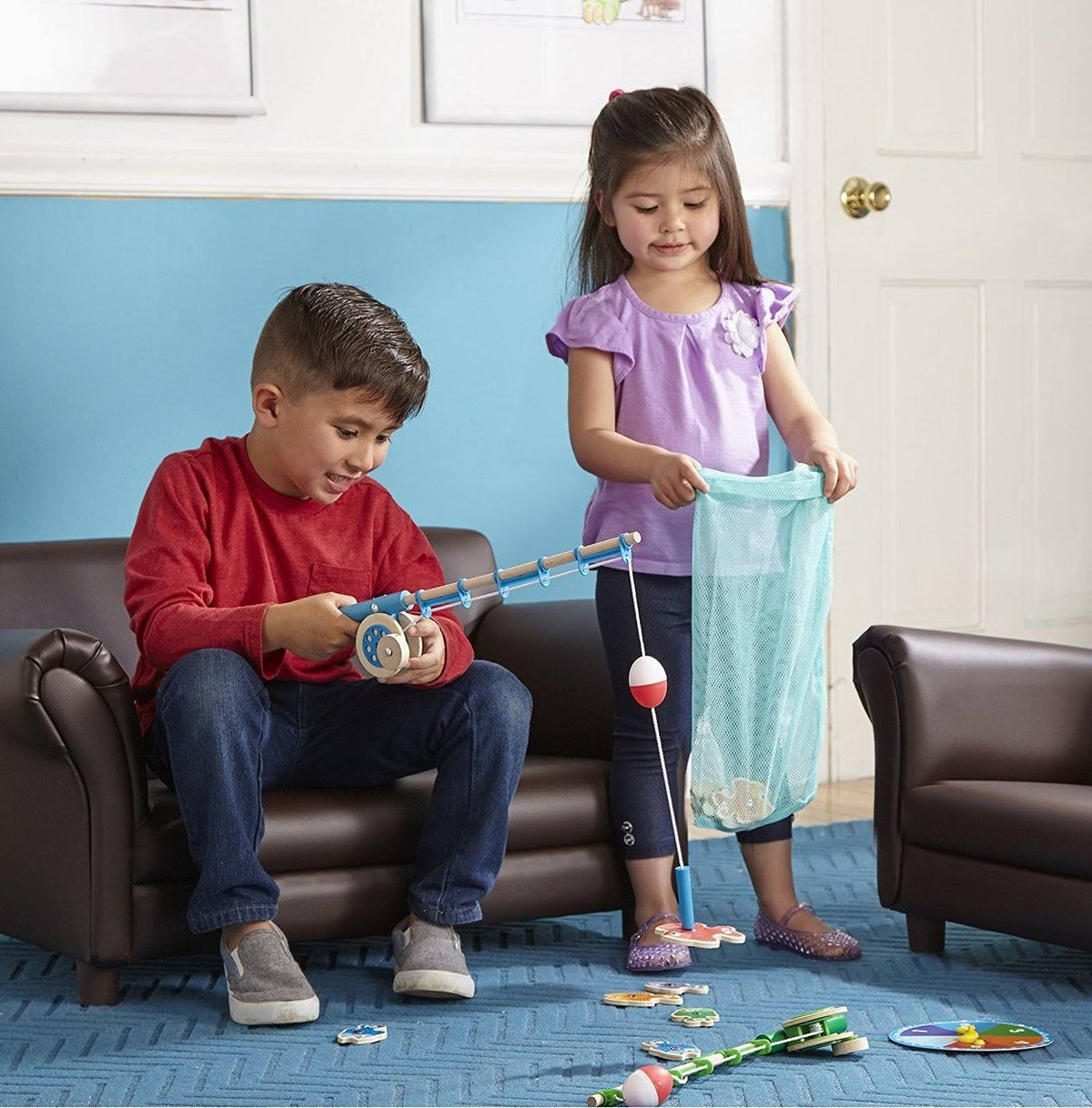 Wooden Fishing Game with 2 Magnetic Rods W749178