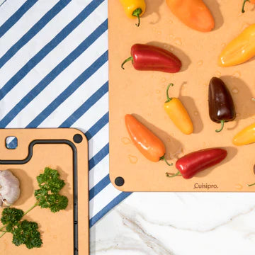 Wood Board with Silicone Feet O365511