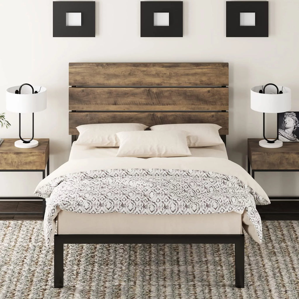 Queen Size Wood and Metal Platform Bed Frame J584